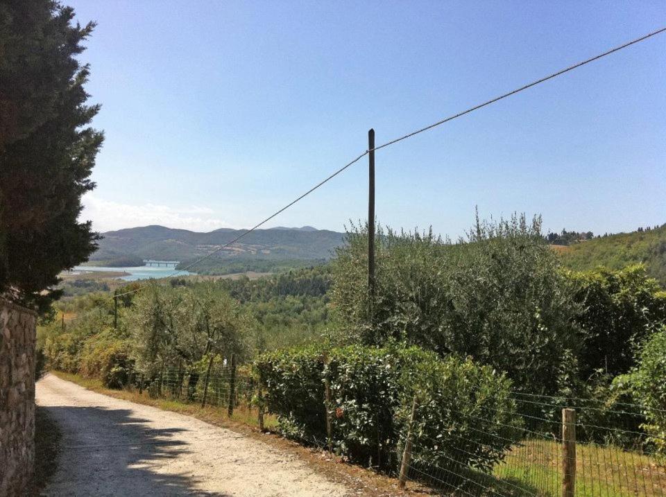 فيلا Agriturismo Il Palazzaccio Galliano المظهر الخارجي الصورة