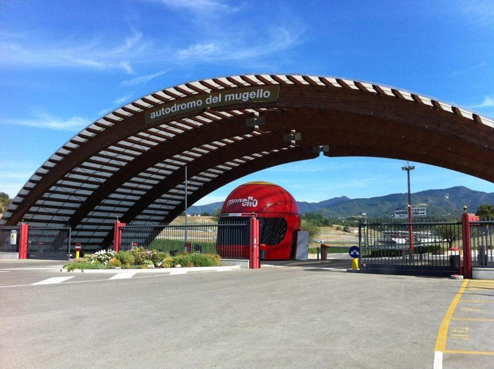 فيلا Agriturismo Il Palazzaccio Galliano المظهر الخارجي الصورة