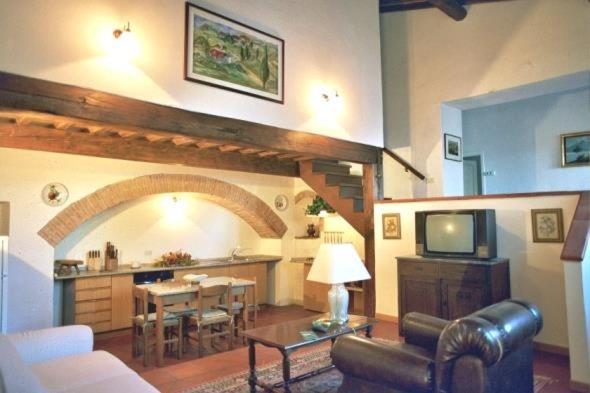 فيلا Agriturismo Il Palazzaccio Galliano الغرفة الصورة